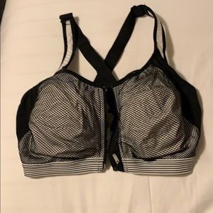Victoria Secret Sports Bra front closure